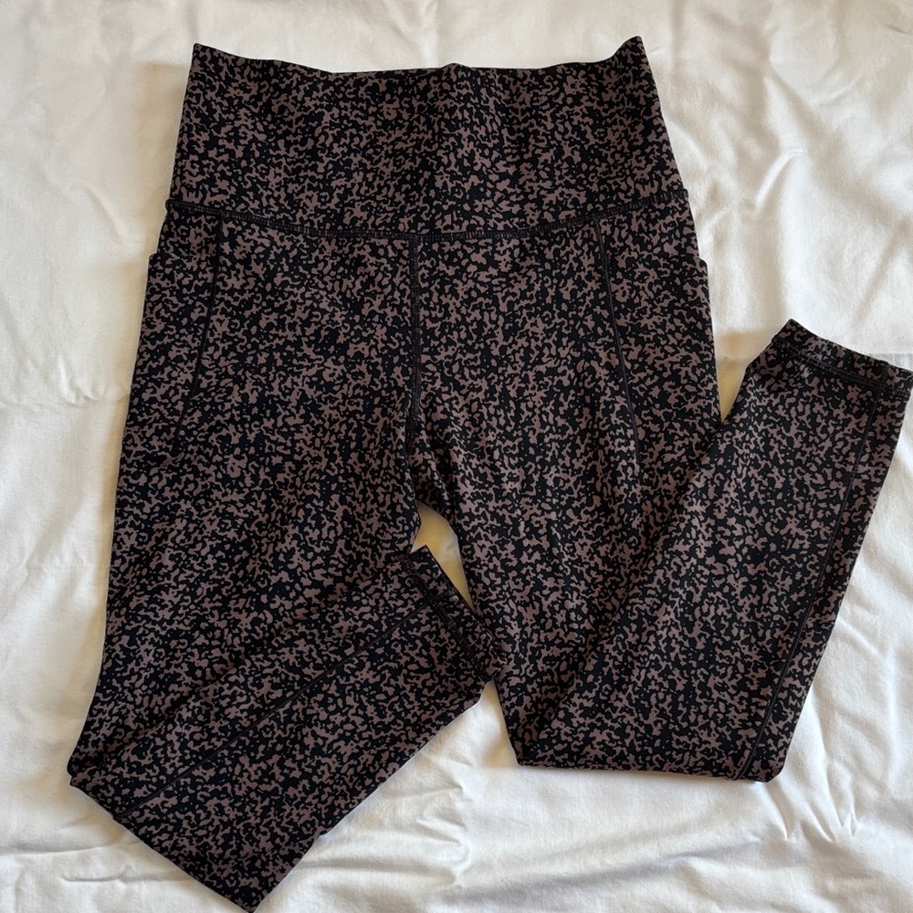 Athleta Salutation Stash Pocket Gravel Tight